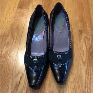 Liz Claiborne black heels with camel trim